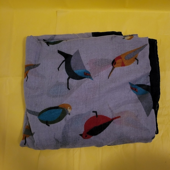 Large Grey Birds Scarf - Picture 1 of 4